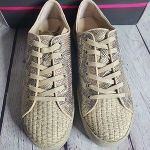 Vince Camuto Calitrie Gilded/Natural Woven Sneakers